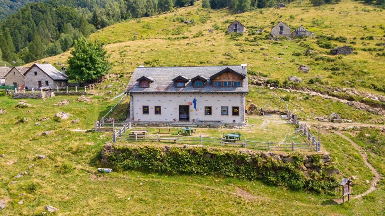 Rifugio Parpinasca Hostel Trontano Exterior photo